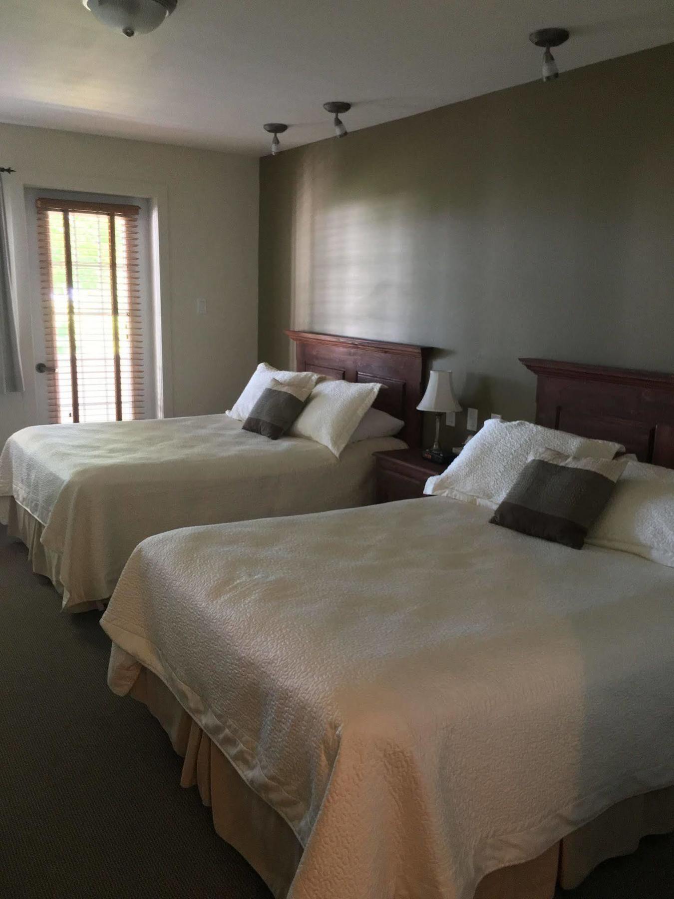 Auberge La Courtepointe بيتيت ريفري ساينت فرانكويس المظهر الخارجي الصورة